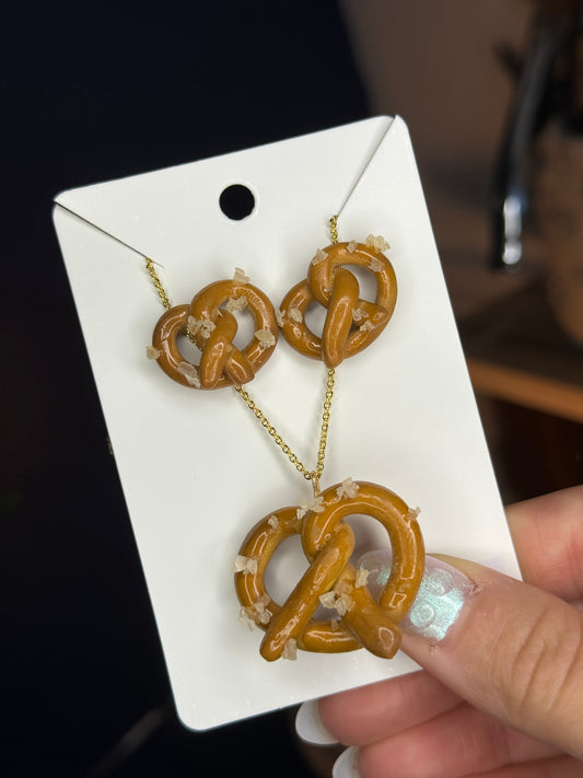 Salted Pretzel Jewellery Set